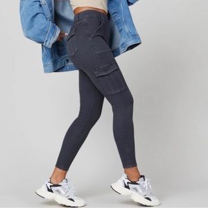 Spanx Stretch Twill Ankle Cargo Joggers Size Large